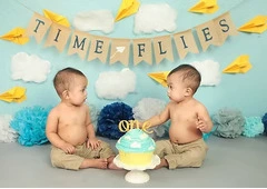 Best Cake Smash Photographer in Woodland Hills, California Best Cake Smash Photographer in Woodland Hills, California